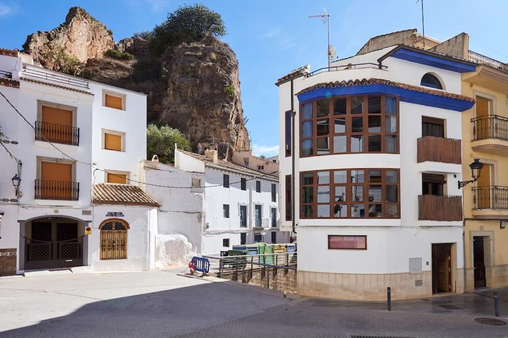 Вилла Casa Del Alamo Камбиль Экстерьер фото